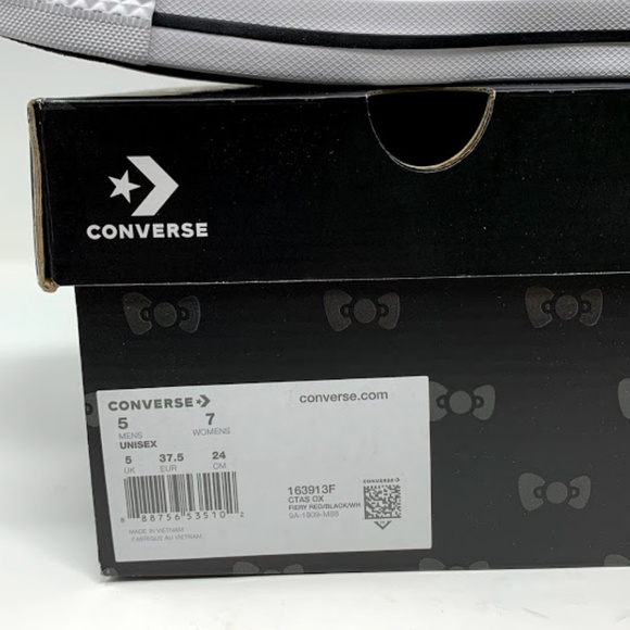 Converse Hello Kitty Sneakers Unisex Shoes - Picture 7 of 7